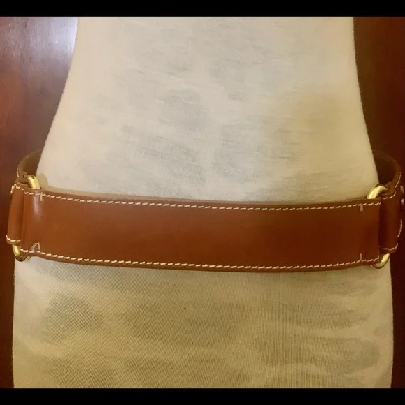 ✨Moschino genuine leather belt with metallic accent, new, wide.✨ ✨Moschino genuine leather belt with metallic accent, new  main image 3